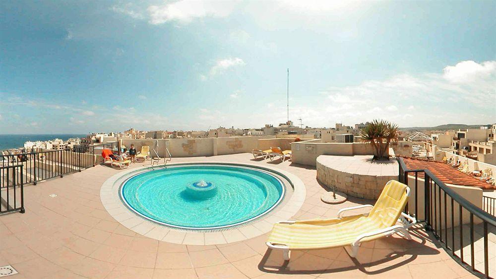 The Mediterranea Hotel & Suites Сейнт Полс Бей Екстериор снимка