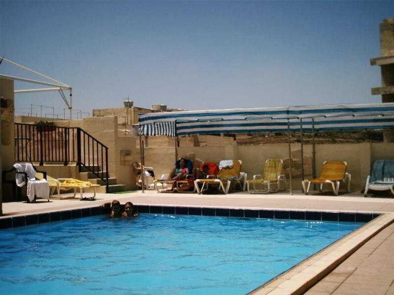 The Mediterranea Hotel & Suites Сейнт Полс Бей Съоръжения снимка