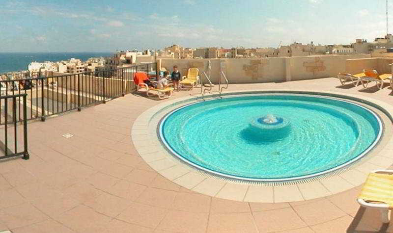The Mediterranea Hotel & Suites Сейнт Полс Бей Съоръжения снимка
