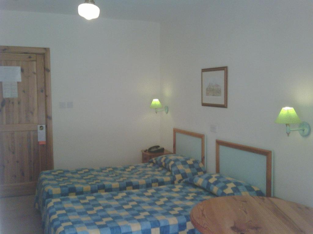 The Mediterranea Hotel & Suites Сейнт Полс Бей Стая снимка